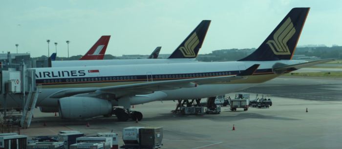 Changi T3 SQ297 777-200